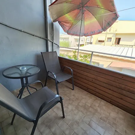 Manos Appartement *