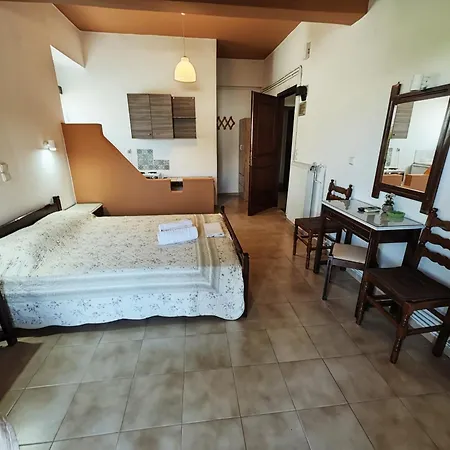 Manos Appartement Kalamaki